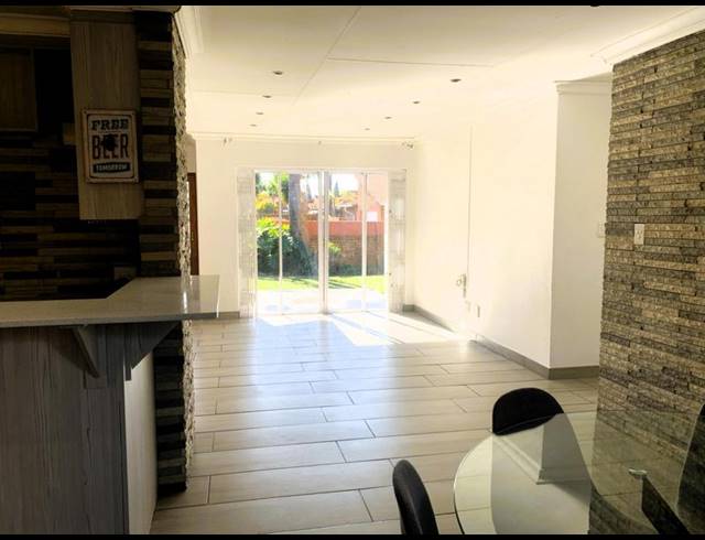 3 BEDROOM HOUSE FOR SALE IN RAVENSWOOD